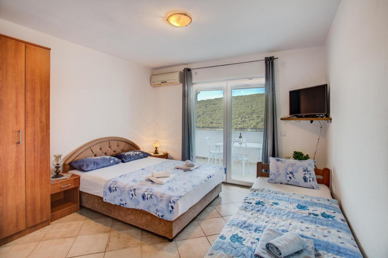 Apartments Vesna ติวัต ภายนอก รูปภาพ