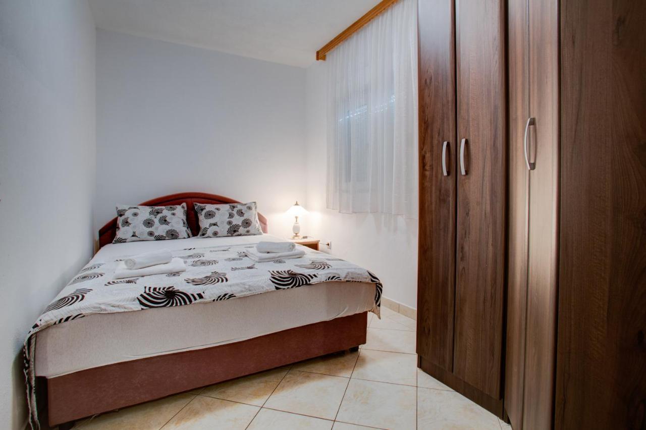Apartments Vesna ติวัต ภายนอก รูปภาพ