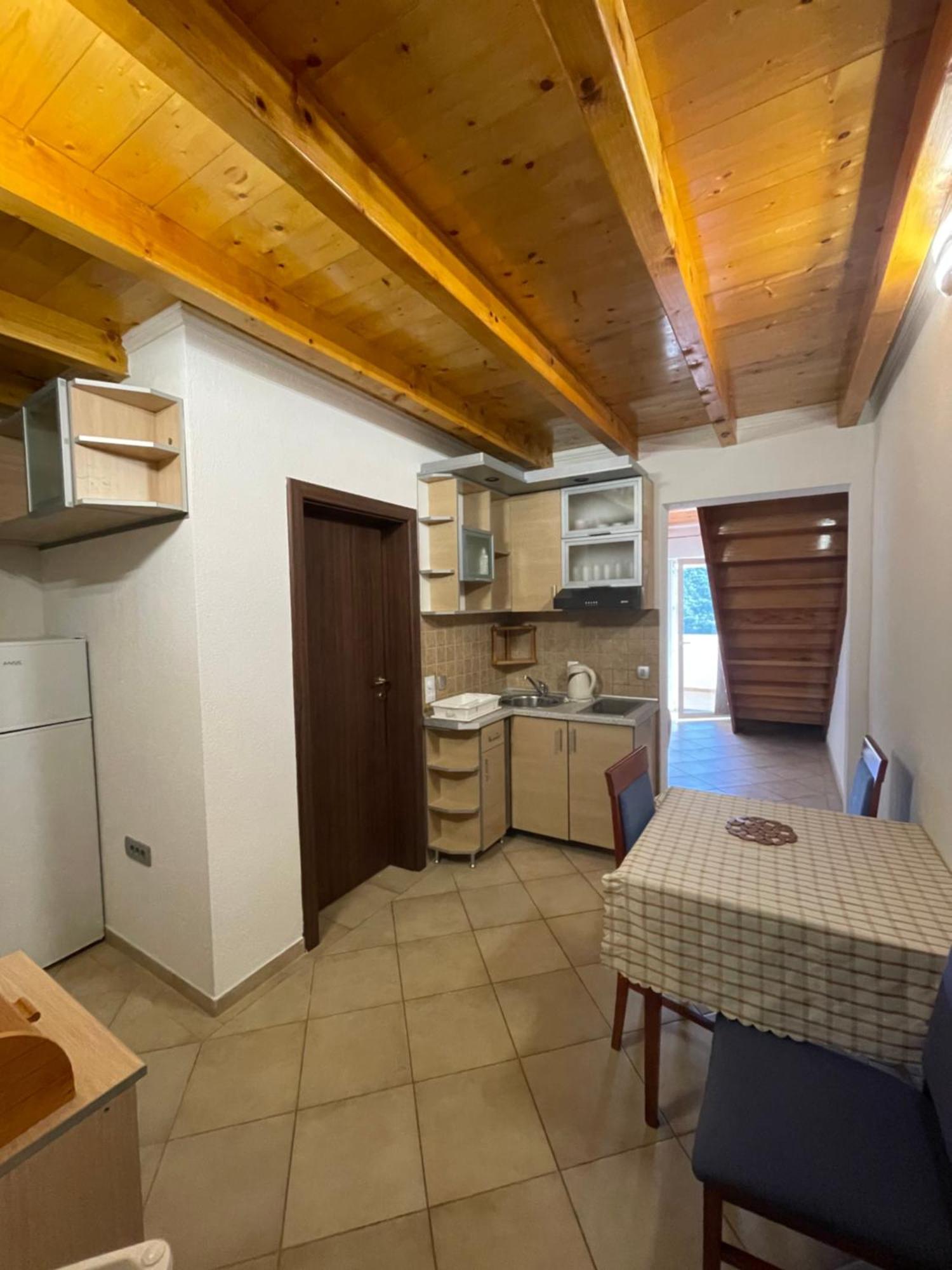 Apartments Vesna ติวัต ภายนอก รูปภาพ